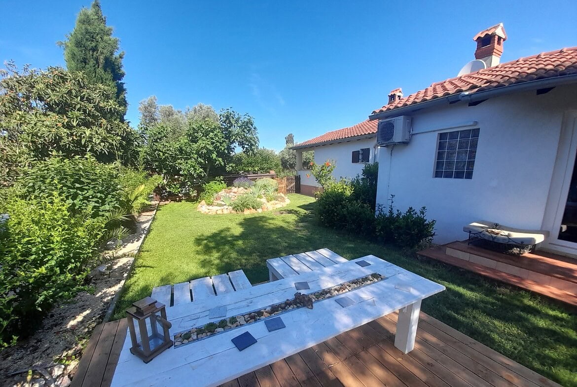 Haus Rovinj beide Häuser mit Garten
